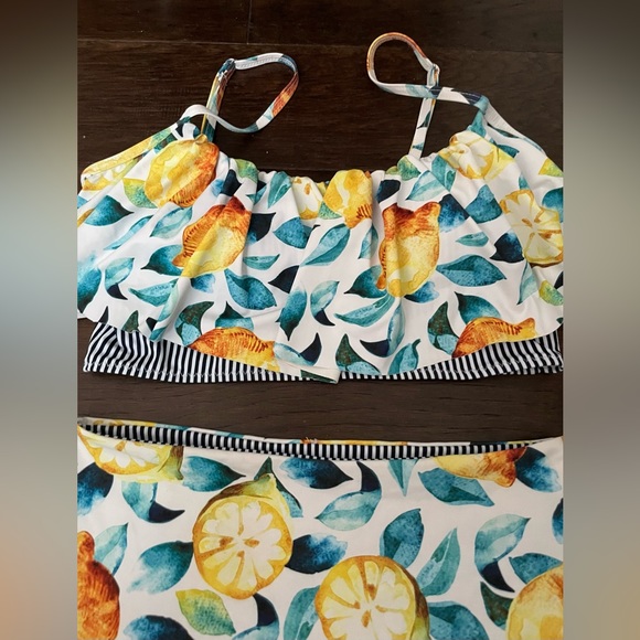 NWOT CUPSHE Swimsuit - Picture 4 of 11